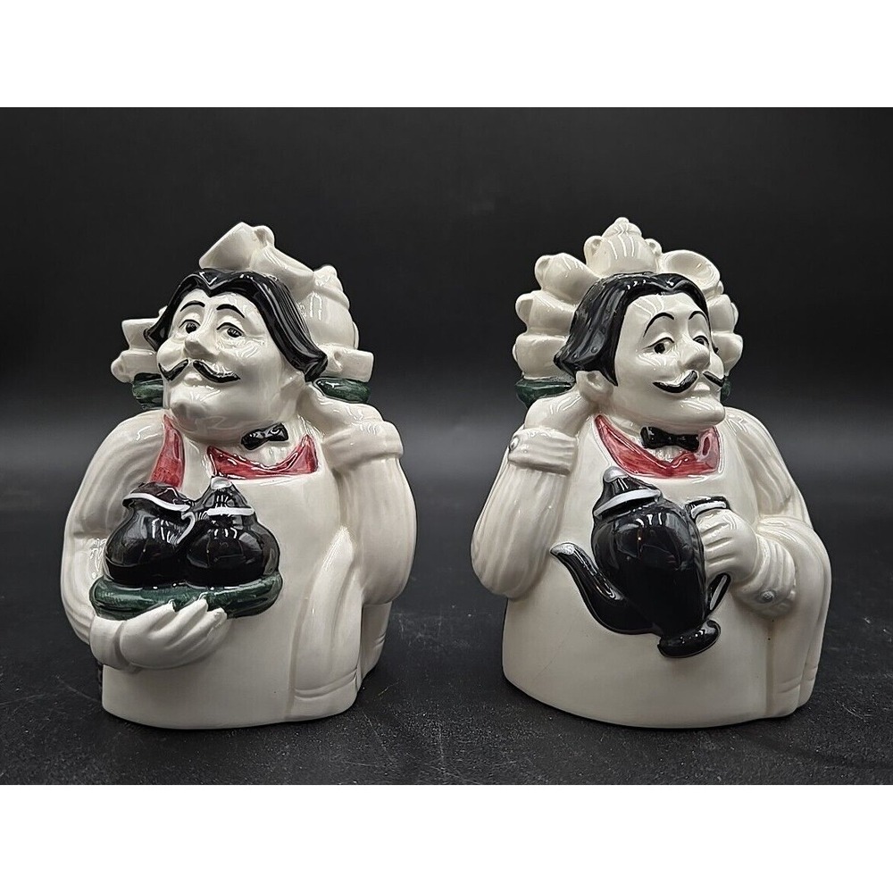 Dept 56 Italian Chef Salt and Pepper Shakers Ceramic Waiter Bistro Set White‎
